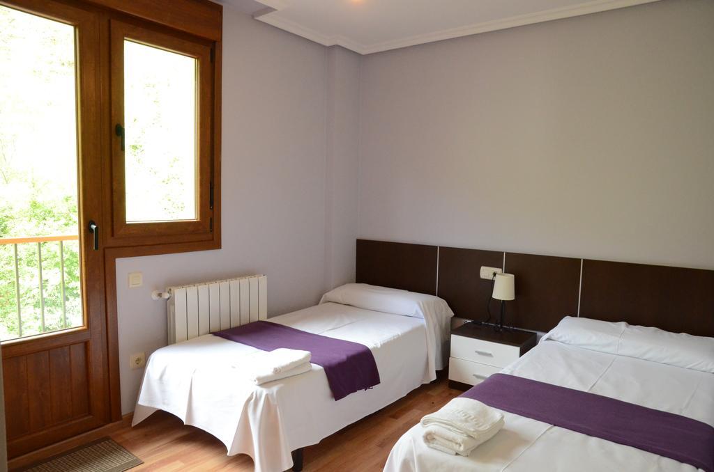 Apartamentos El Rincon De Limes Cangas De Narcea Luaran gambar