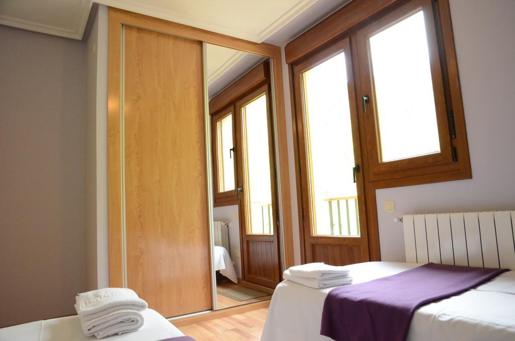 Apartamentos El Rincon De Limes Cangas De Narcea Luaran gambar
