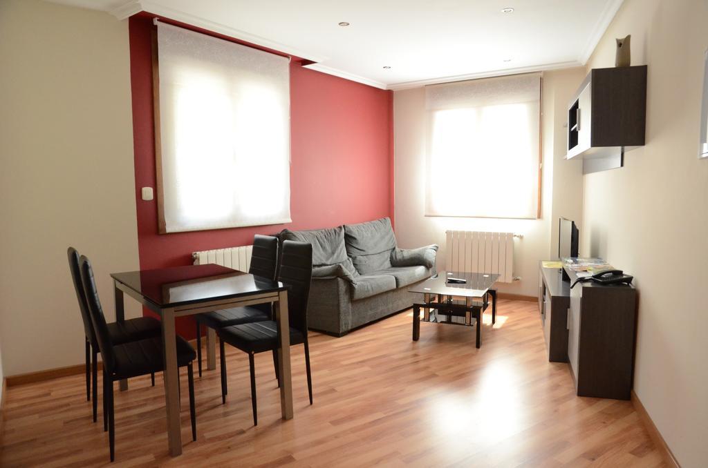 Apartamentos El Rincon De Limes Cangas De Narcea Luaran gambar