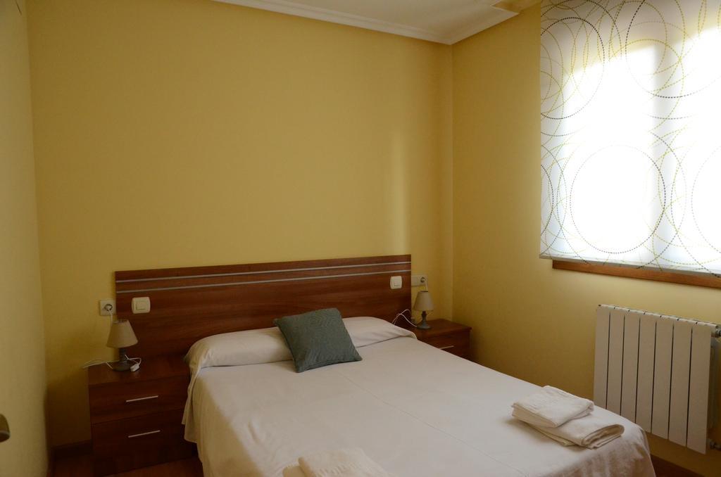 Apartamentos El Rincon De Limes Cangas De Narcea Bilik gambar