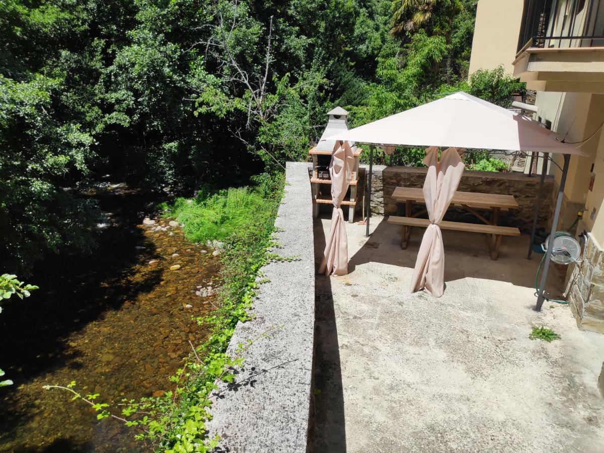 Apartamentos El Rincon De Limes Cangas De Narcea Luaran gambar